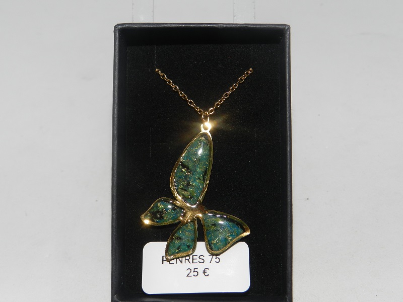 PENRES 75 Pendentif  " PAPILLON "